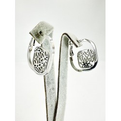 Gümüş Çiçek Desenli Halka Küpe